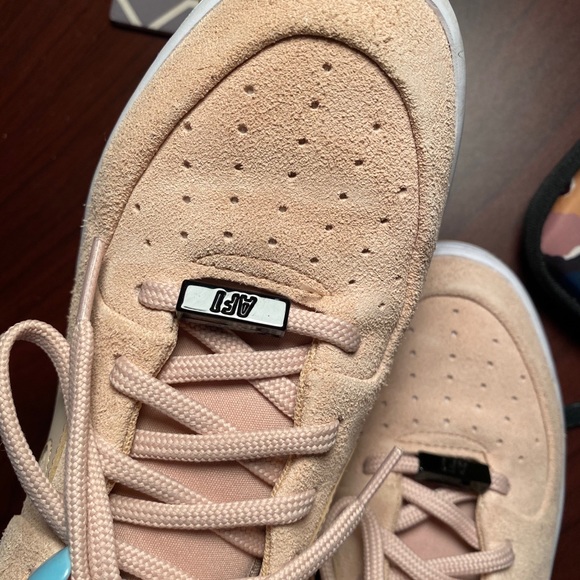 Nike Air Force 1 - Picture 10 of 10